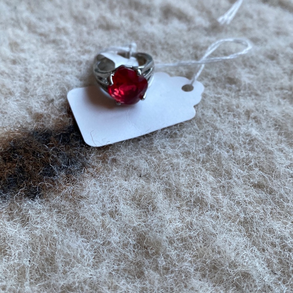 Red ruby glass ring Sz 17 NWT